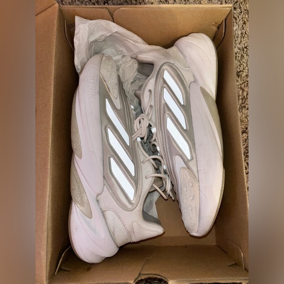 Shoes - Women’s Ozelia White Adidas